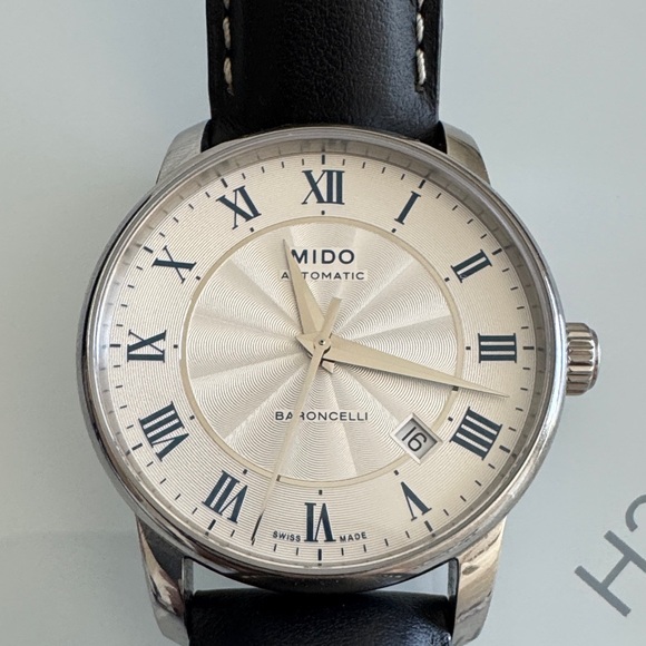 Mido Baroncelli watch with extra strap